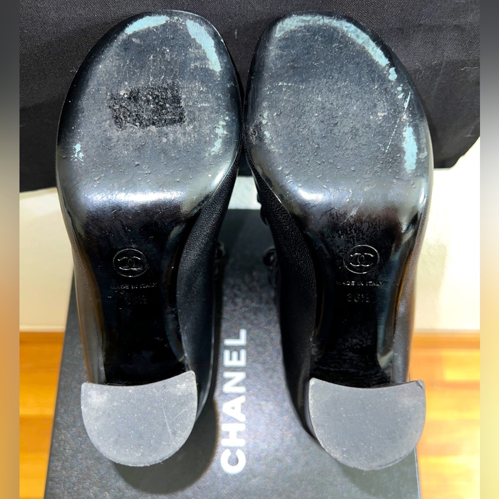 Chanel Lambskin Black Camellia Floral Leather Ankle Dressy Heel Boots Size 6.5US - Picture 6 of 16